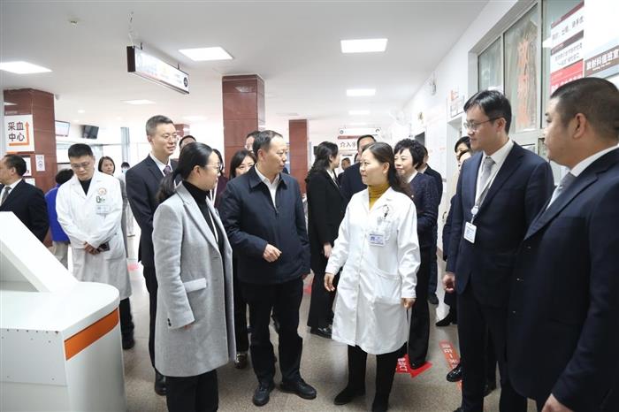 邓正权调研四川护理职业学院及其附属医院，强调医教融合、“两翼齐飞”，促学院医院高质量发展